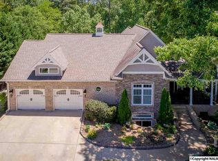 3220 Table Rock Dr SW, Hartselle, AL 35640