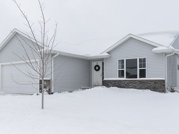 2nd image of 160 Bent Creek Dr