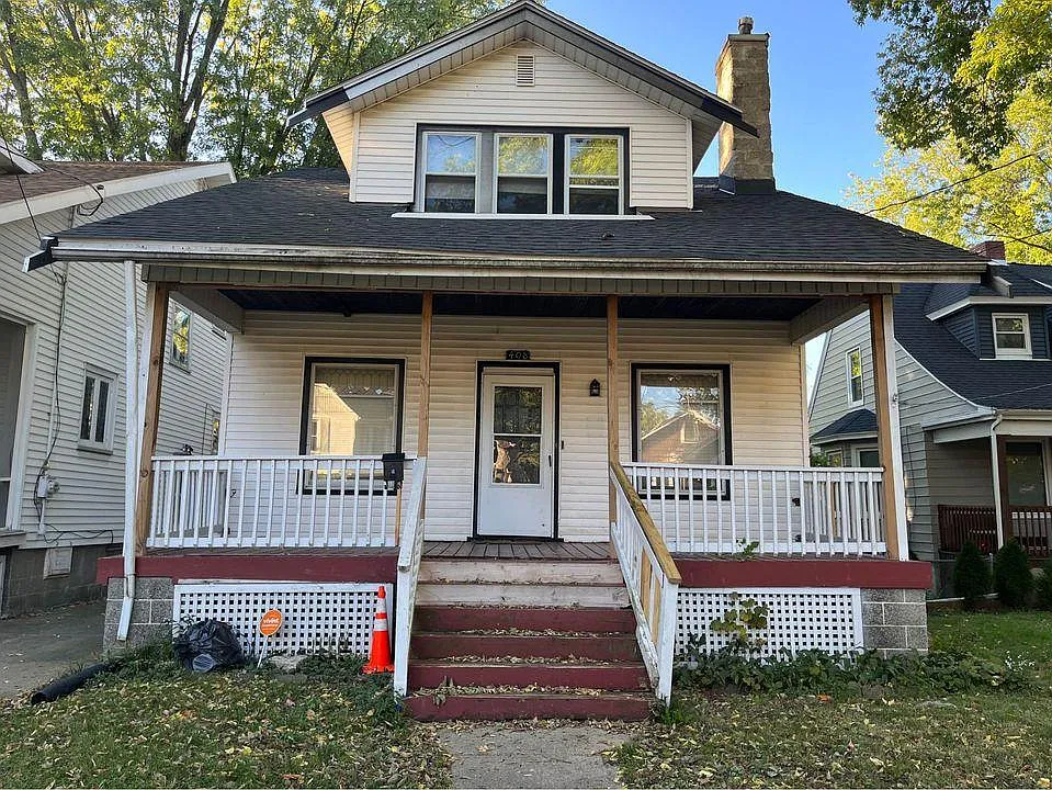 408 E Maywood Ave photo 1