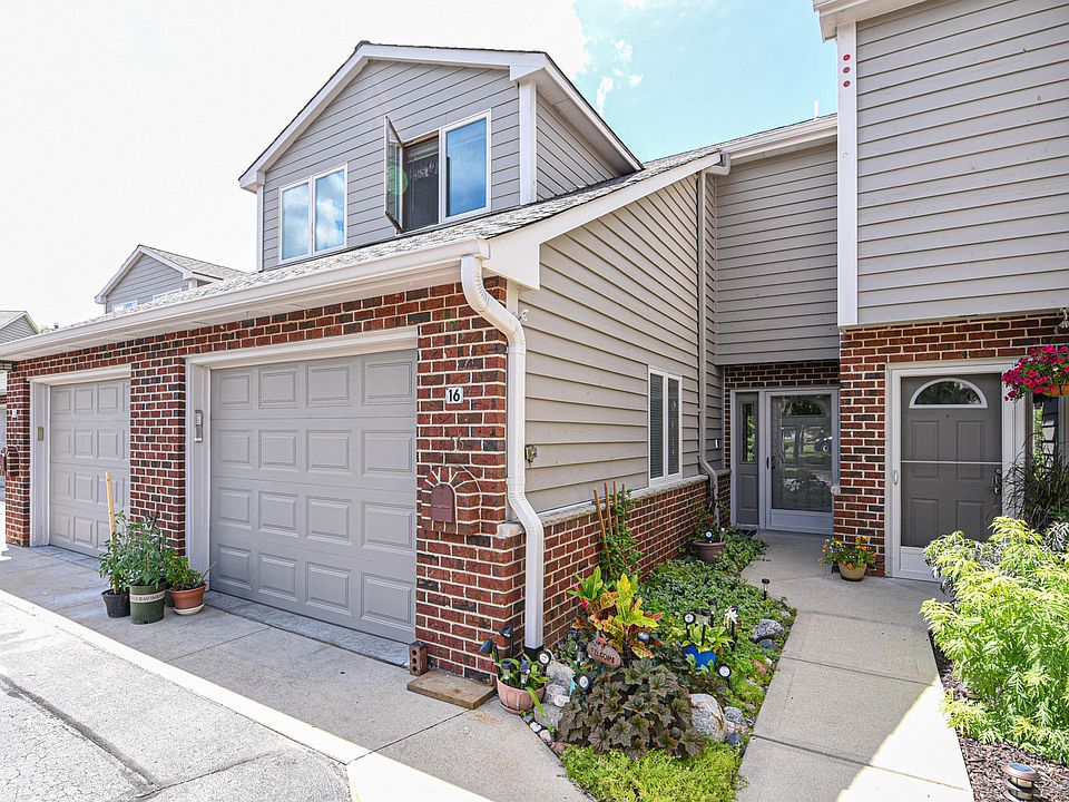 1st image of 240 Marina Ct