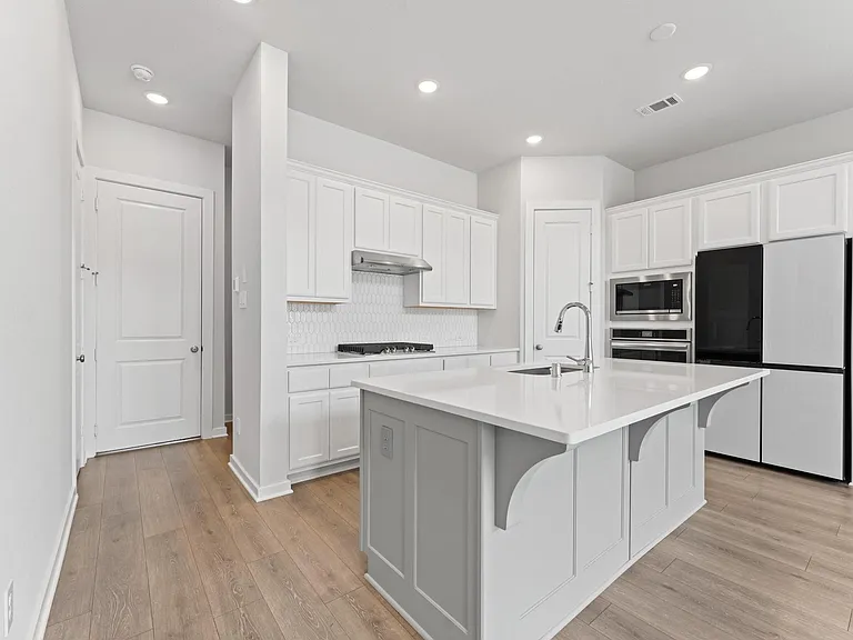 16514 Lake Austin St — Photo 11