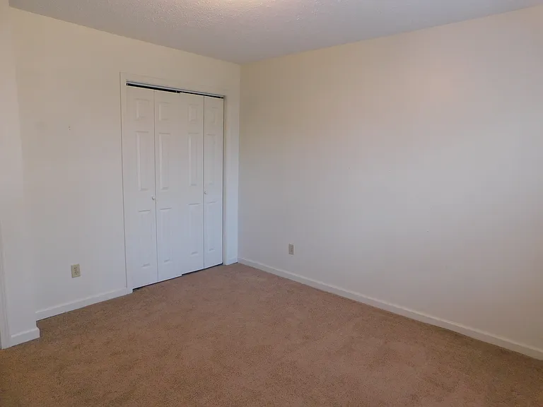 4770 N Briar Gate Dr — Photo 16