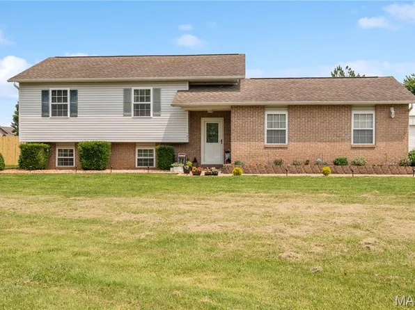 121 Melissas Dr, Jackson, MO 63755