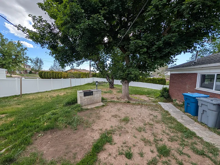4281 S Orchard Ave — Photo 24