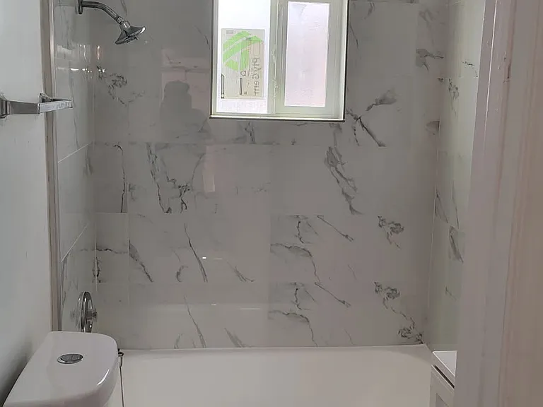 322 E 4th St #322 — Photo 5