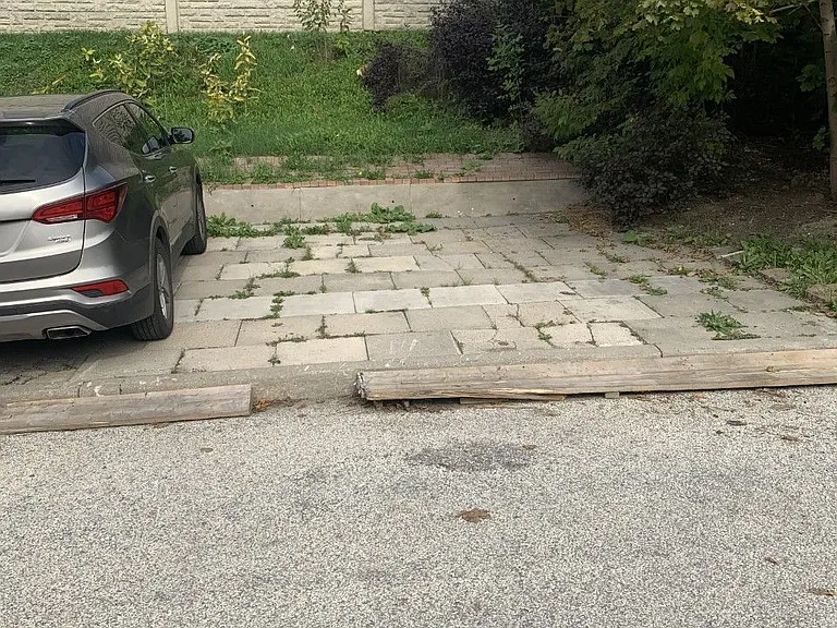 100 Rory Rd #BASEMENT — Photo 4