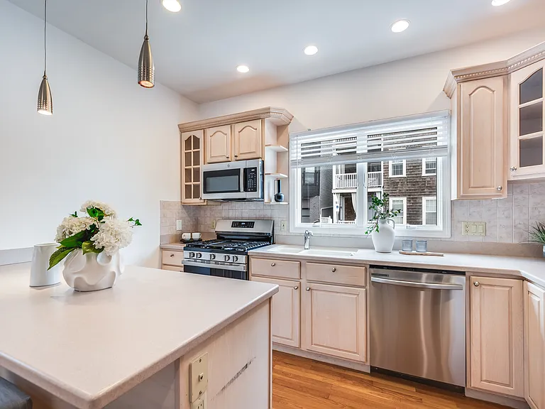 1520 Columbia Rd #2 — Photo 13
