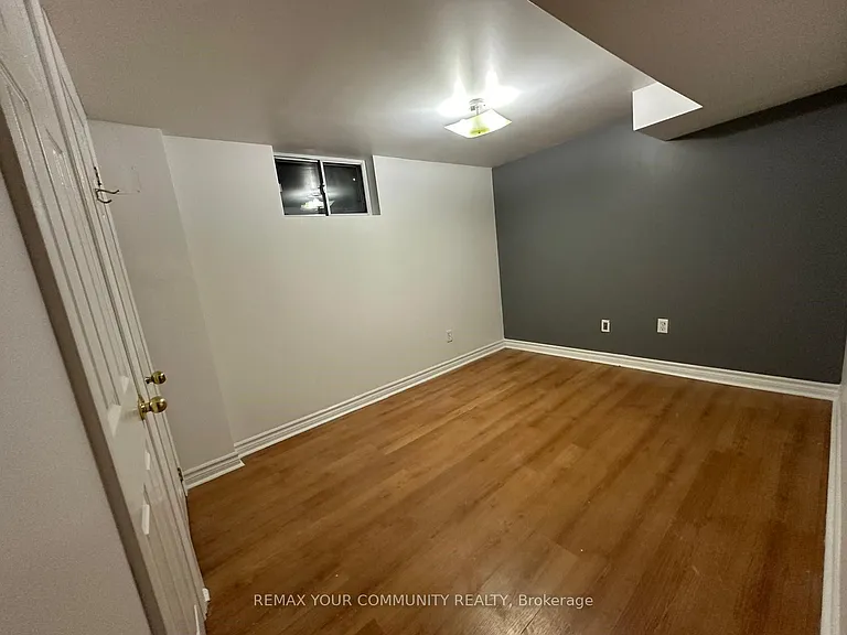90 Binswood Ave #LOWER LEVEL — Photo 5