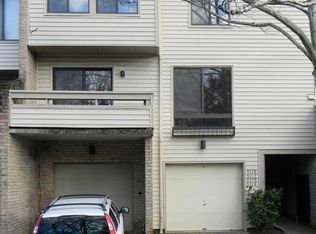 9719 Lake Shore Dr, Gaithersburg, MD 20886