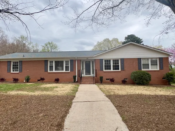 706 Norman Dr, Mooresville, NC 28115