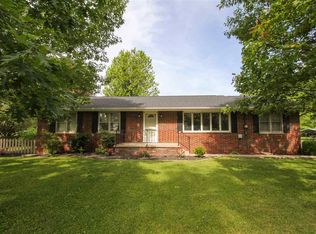 810 S Spring St, Mount Pulaski, IL 62548