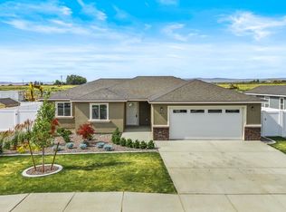 203 Luli St, Grandview, WA 98930
