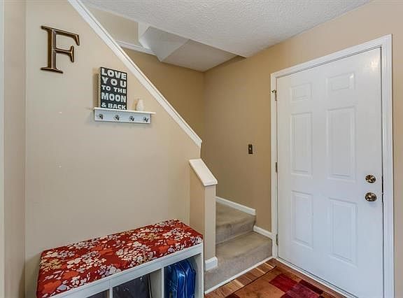 2nd image of 43571 Argonne Ct