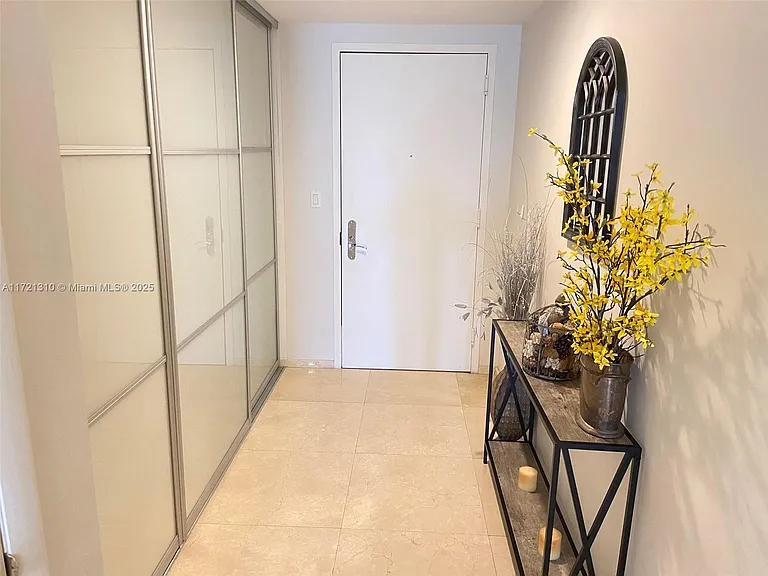 1830 S Ocean Dr #1905 — Photo 9