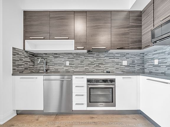 5th image of 36 Park Lawn Rd #2608