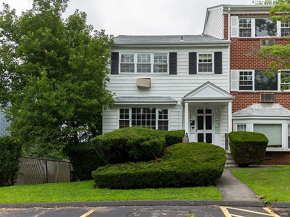 4th image of 617 Woodland Hills Rd Unit 617