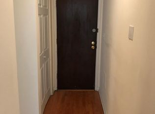 525 4/5 W Oakdale Ave #512, Chicago, IL 60657