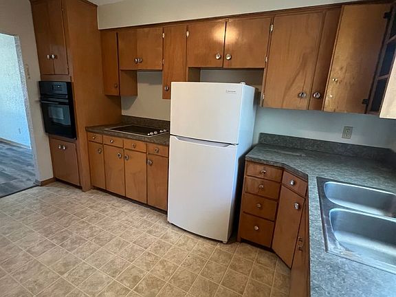 2nd image of 913 N 24th St #913