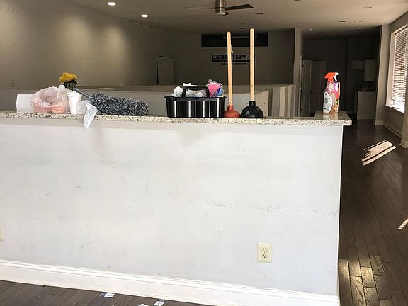3rd image of 5860 Market St APT 1