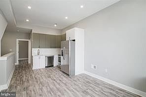 4th image of 1443 N 8th St Unit 2