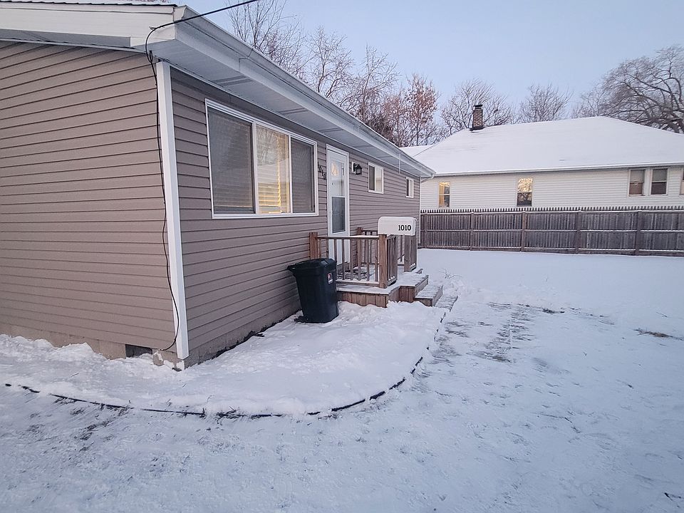 1st image of 1010 Ash St