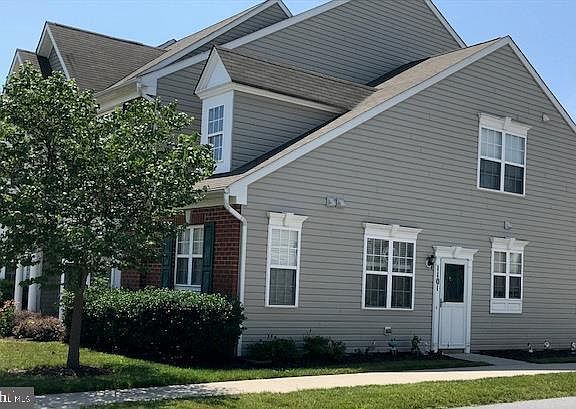2nd image of 1101 Leontyne Pl