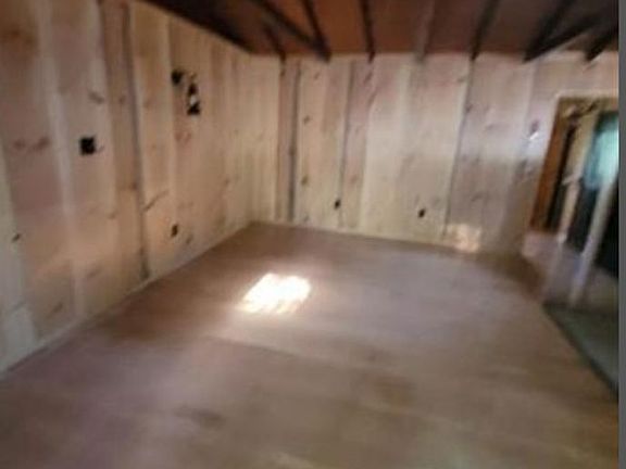 Additional Living Room