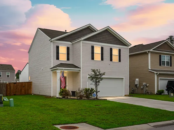 402 Eastern Pine Dr, Summerville, SC 29486