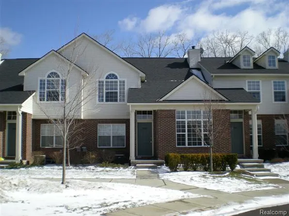 18203 Adri Cir #1, Commerce Township, MI 48390