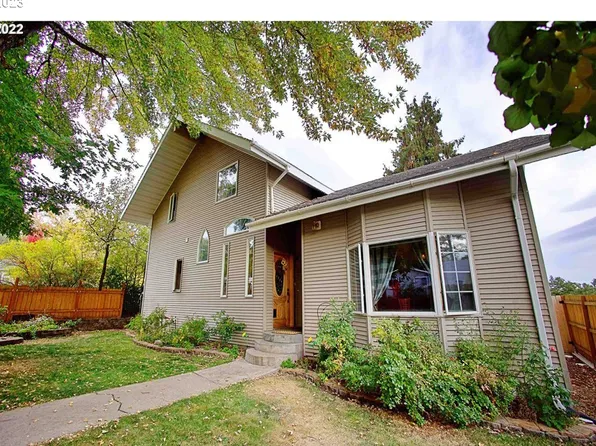 705 A Ave, La Grande, OR 97850