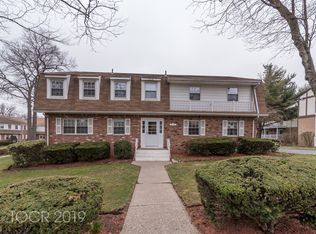 92 Parkside Dr, Suffern, NY 10901