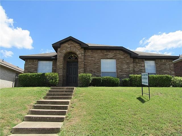 1st image of 1008 Chelsea Dr