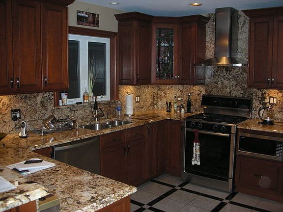 4th image of 4939 N Oriole Ave