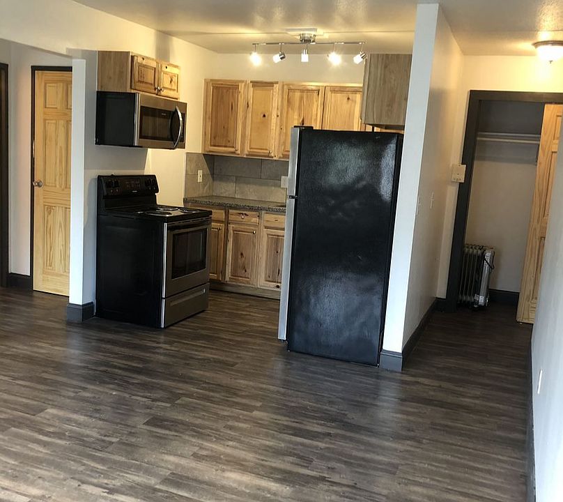 1st image of 2640 2nd Ave S #8697139