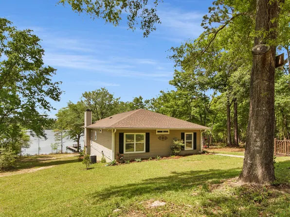 1525 Blue Pond Ln, Ponce De Leon, FL 32455