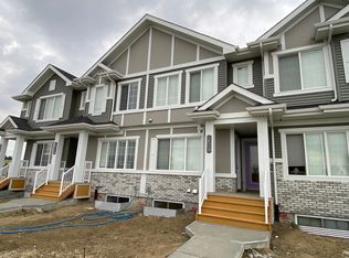 16714 31st Ave SW #2, Edmonton, AB T6W4R1