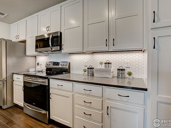 2nd image of 827 Schlagel St #12