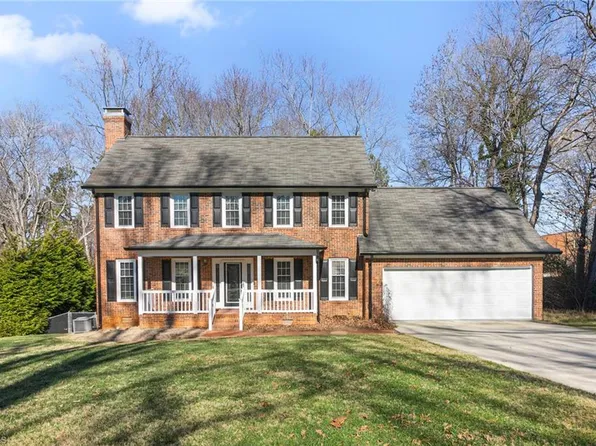 304 Courtland Dr, Elon, NC 27244