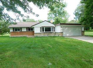 4525 Cherokee Dr, Brookfield, WI 53045
