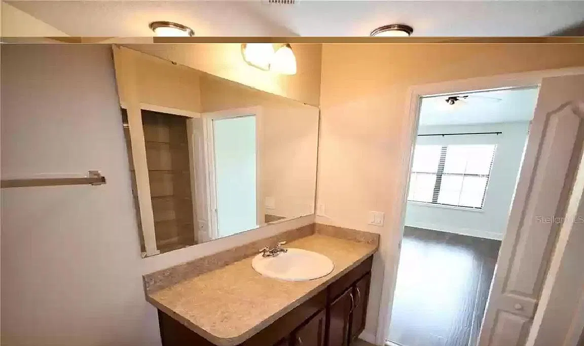 5441 Windsor Lake Cir — Photo 3