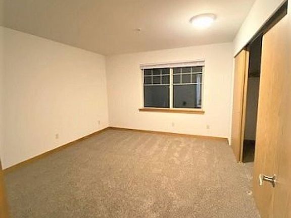 4th image of 15222 10th Ave SW APT 131
