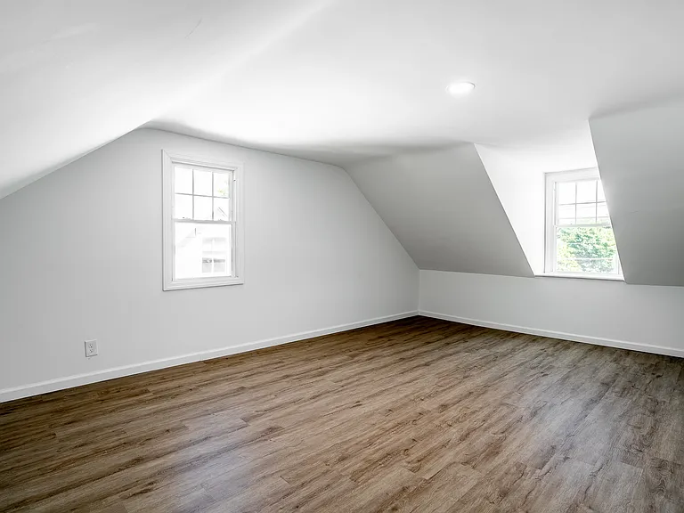 170 Mill St — Photo 17