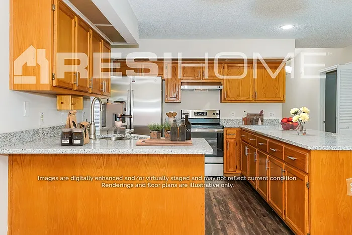 1358 E Normandy Blvd — Photo 5