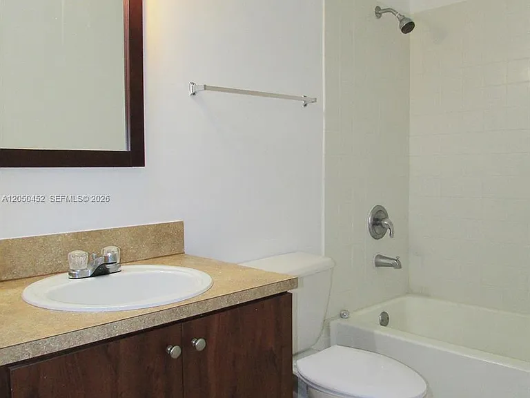 7407 SW 152nd Ave #4-204 — Photo 7