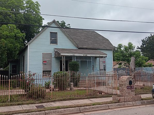 913 Greer St, Fort Worth, TX 76102