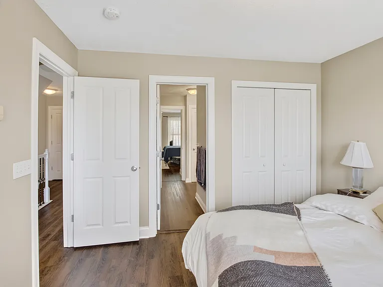 10933 Detroit Ave — Photo 21