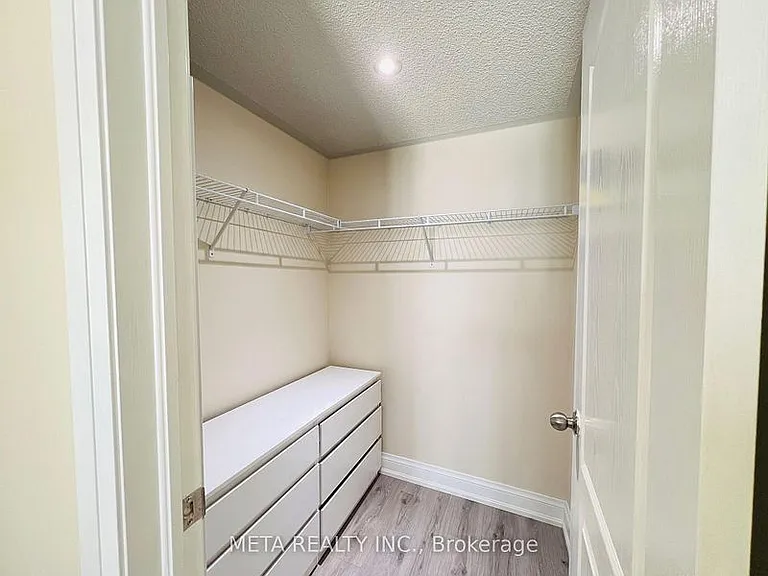 138 Widdicombe Hill Blvd #701 — Photo 23