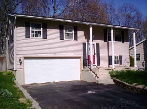 1st image of 16 Ferndell Spring Dr