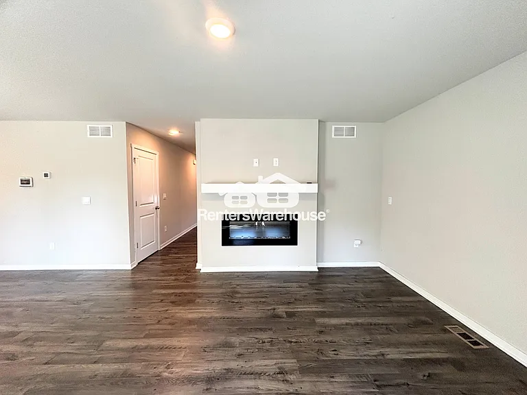150 Dakota Cir — Photo 8