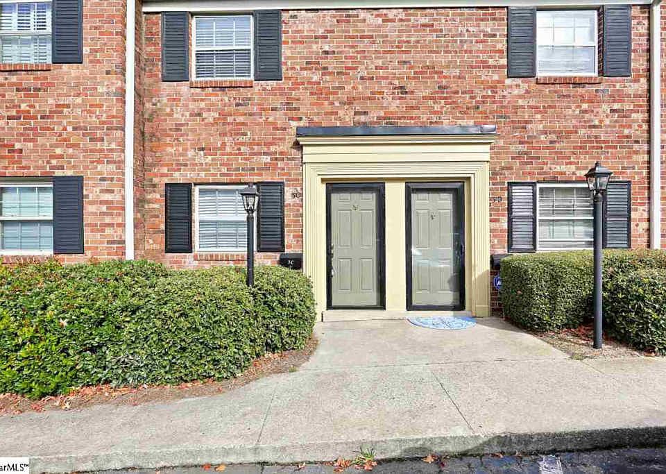 1st image of 2530 E North St Unit 3C